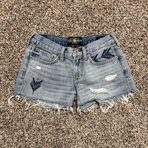 The lucky brand cut off shorts size 24. Never wore them
